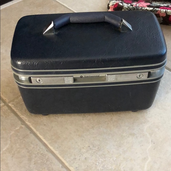 samsonite vanity box